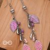 Earrings Everstylish | The Dancing Leaflets - Casual Drop Earrings (Pink)