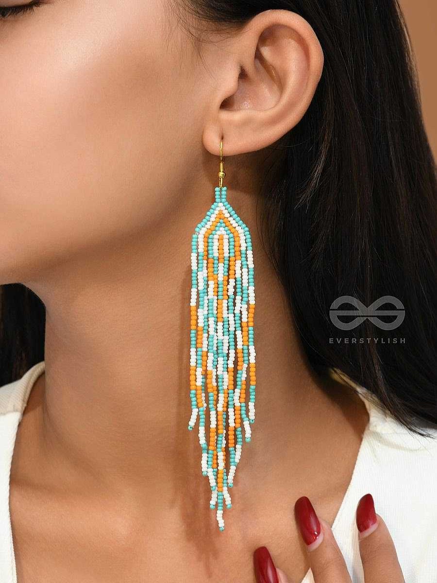 Earrings Everstylish | The Magma Ocean- Golden Embellished Earrings