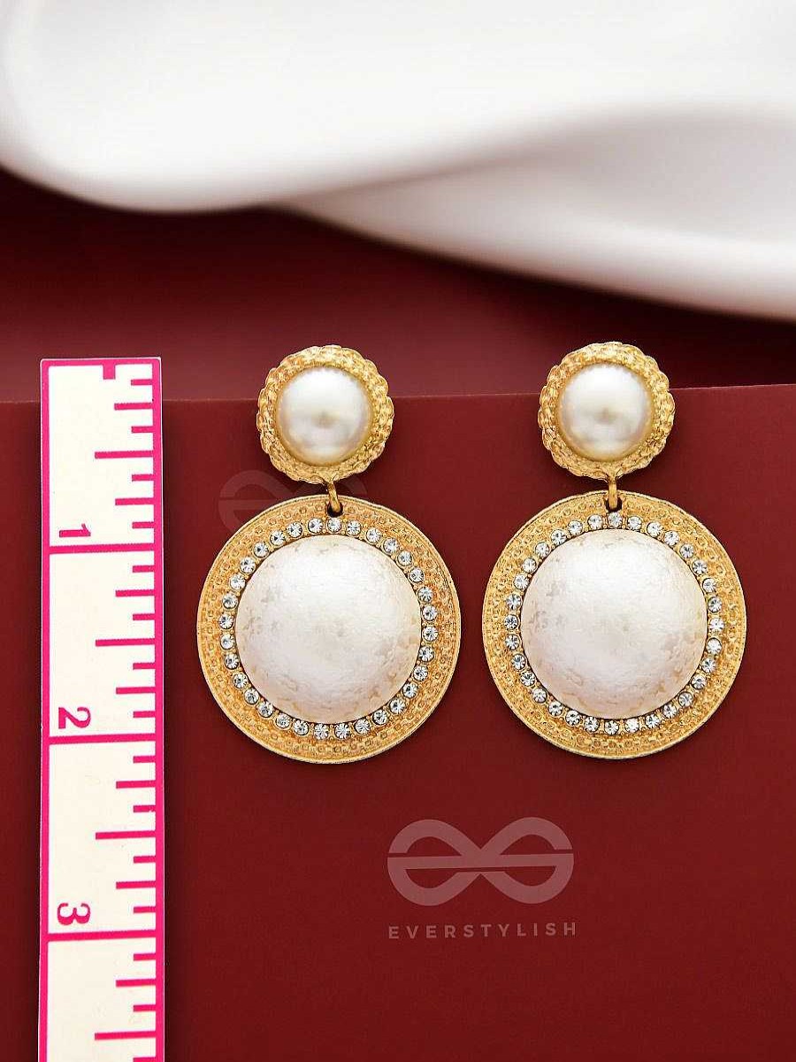 Earrings Everstylish | Pearls Of Poignance - Statement Golden Earrings