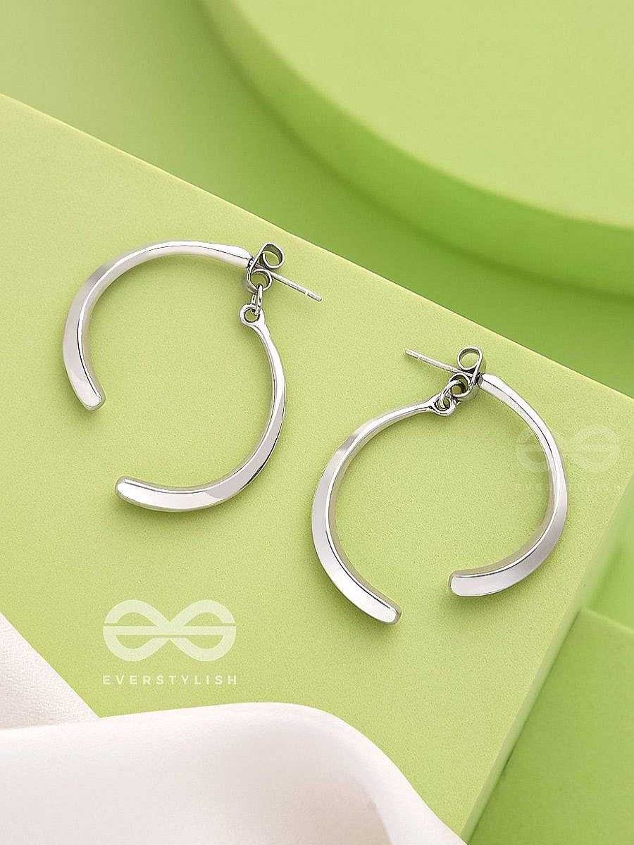 Earrings Everstylish | The Broken Bow- Elegant Silver Earrings