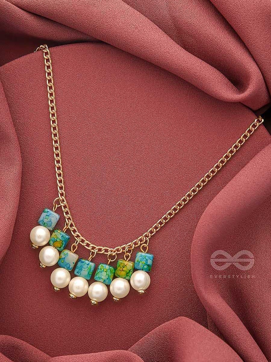 Neckpieces Everstylish | April Shower- Golden Pearls Necklace