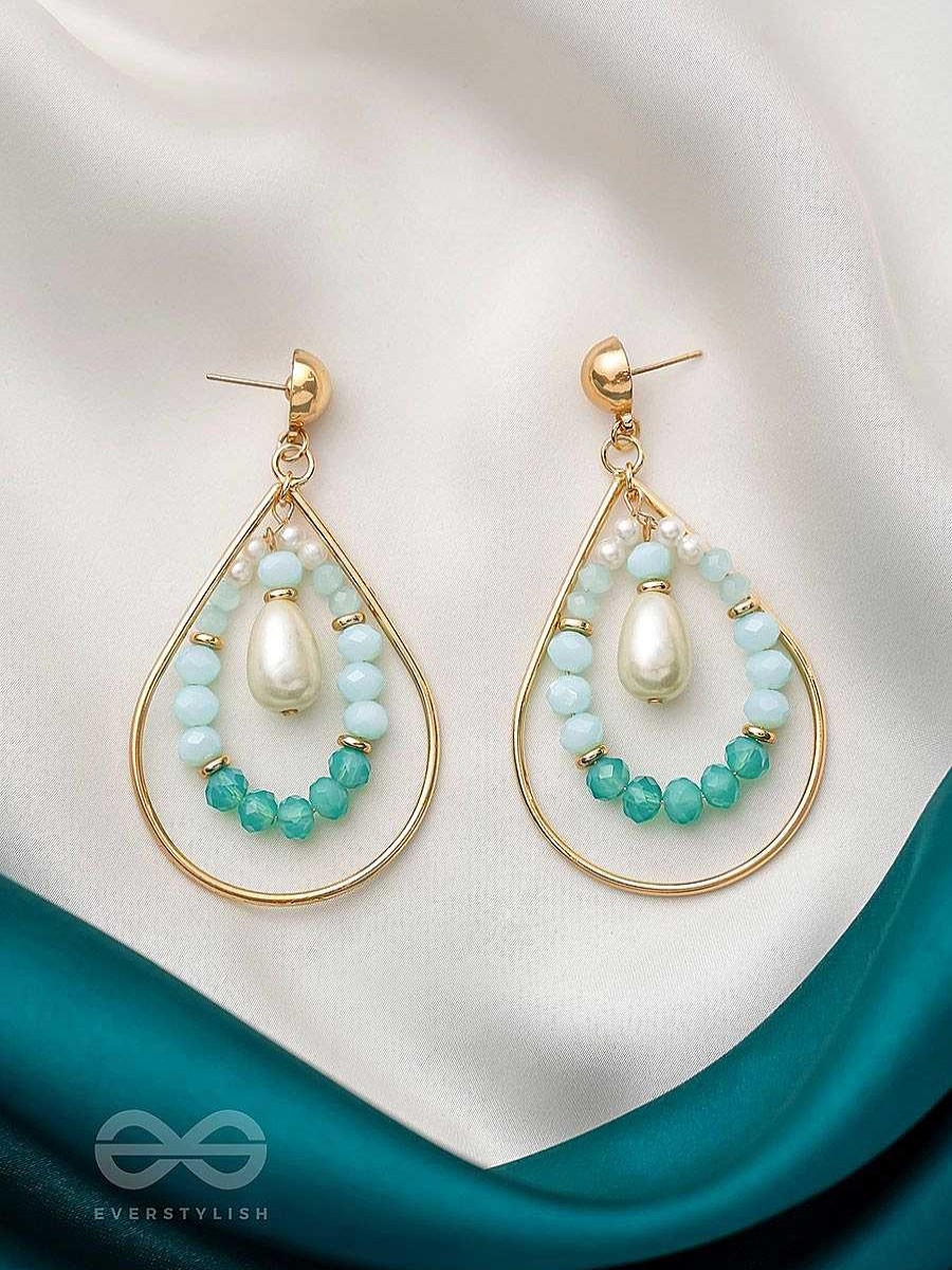 Earrings Everstylish | The Radiant Dewdrop- Golden Embellished Earrings