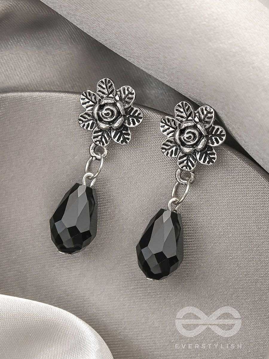 Earrings Everstylish | The Frosted Flower- Tiny Trinket Earrings (Ebony Black)