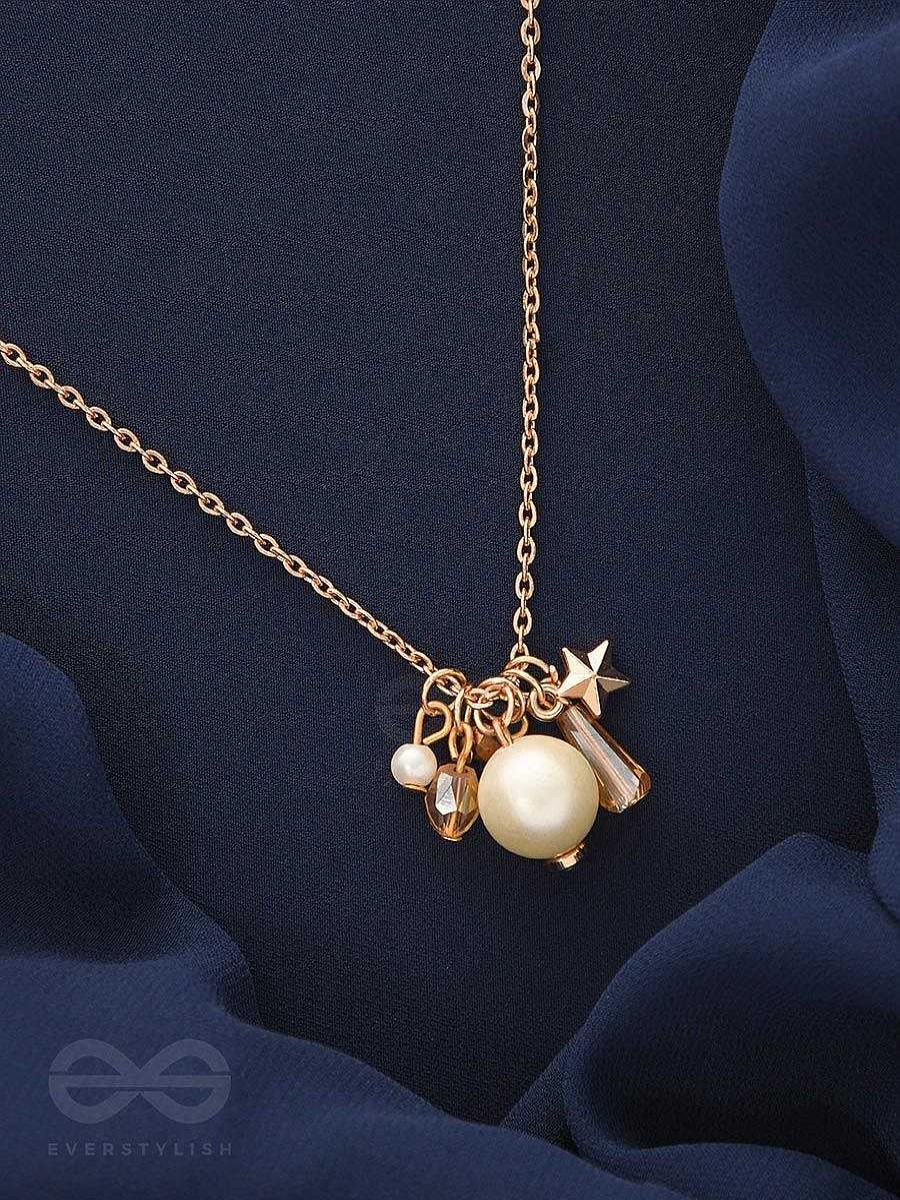 Neckpieces Everstylish | A Piece Of Sky- Golden Pearl Necklace