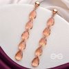 Earrings Everstylish | The Rose-Tinted Rains - Golden Embellished Earrings