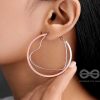 Earrings Everstylish | Stuck In A Love-Loop - Rose-Gold Hoop Earrings