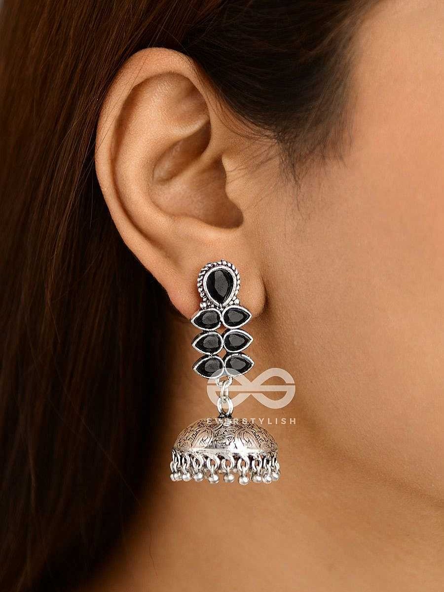 Earrings Everstylish | The Woman Of Finesse - Embellished Oxidised Jhumkas (Onyx Black)