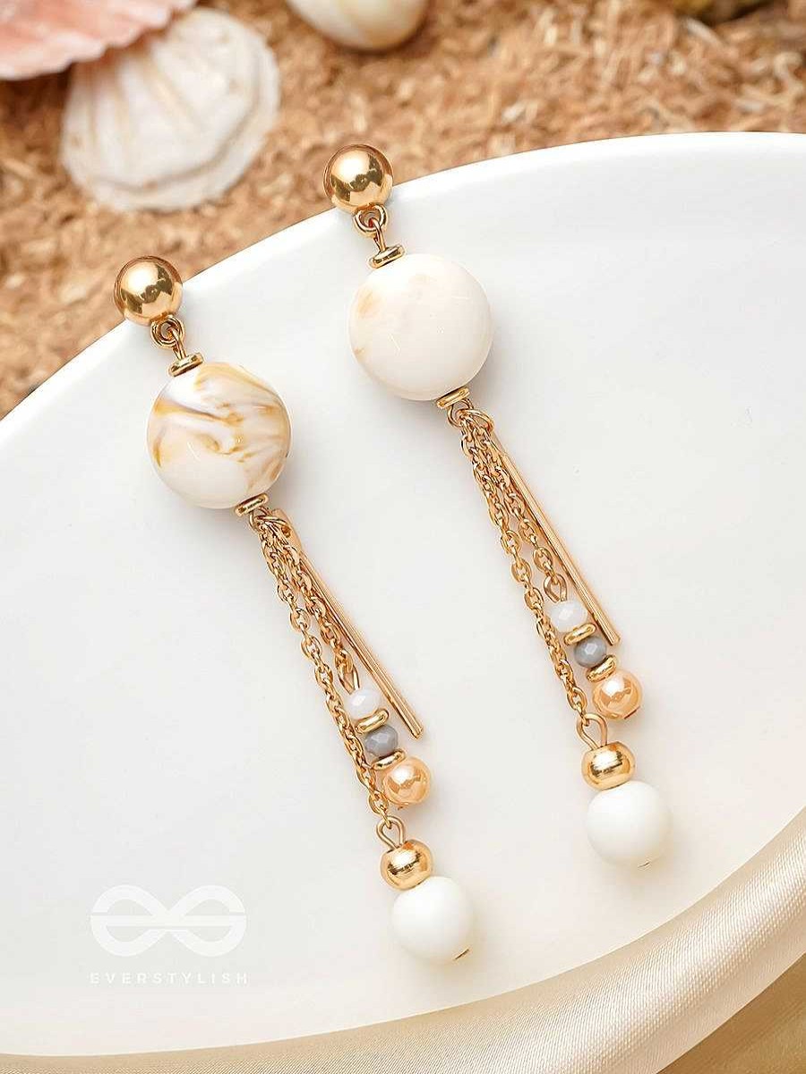 Earrings Everstylish | The Stellar Dawn- Golden Embellished Earrings