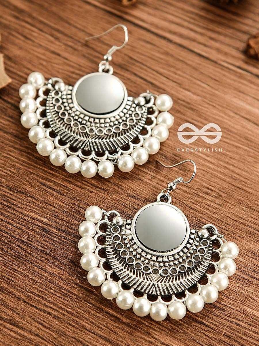 Earrings Everstylish | The Elegant Tribals - White - Oxidised Boho Earrings