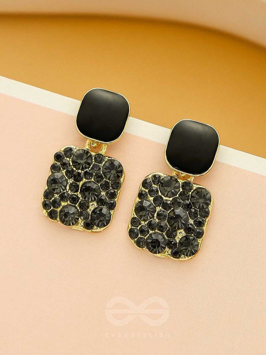 Earrings Everstylish | The Ebony Mystique- Stunning Embellished Earrings