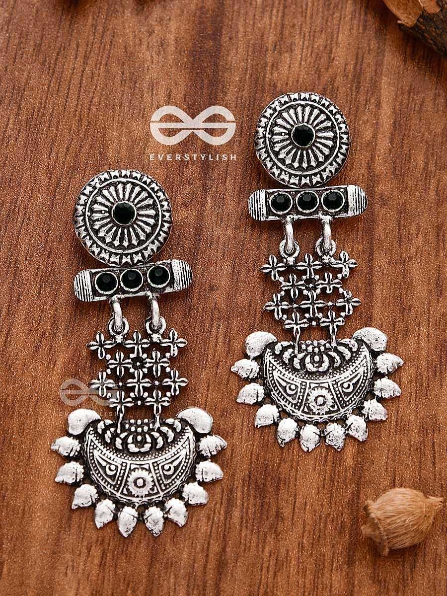 Earrings Everstylish | A Bohemian Statement (Onyx Black) - Embellished Oxidised Earrings