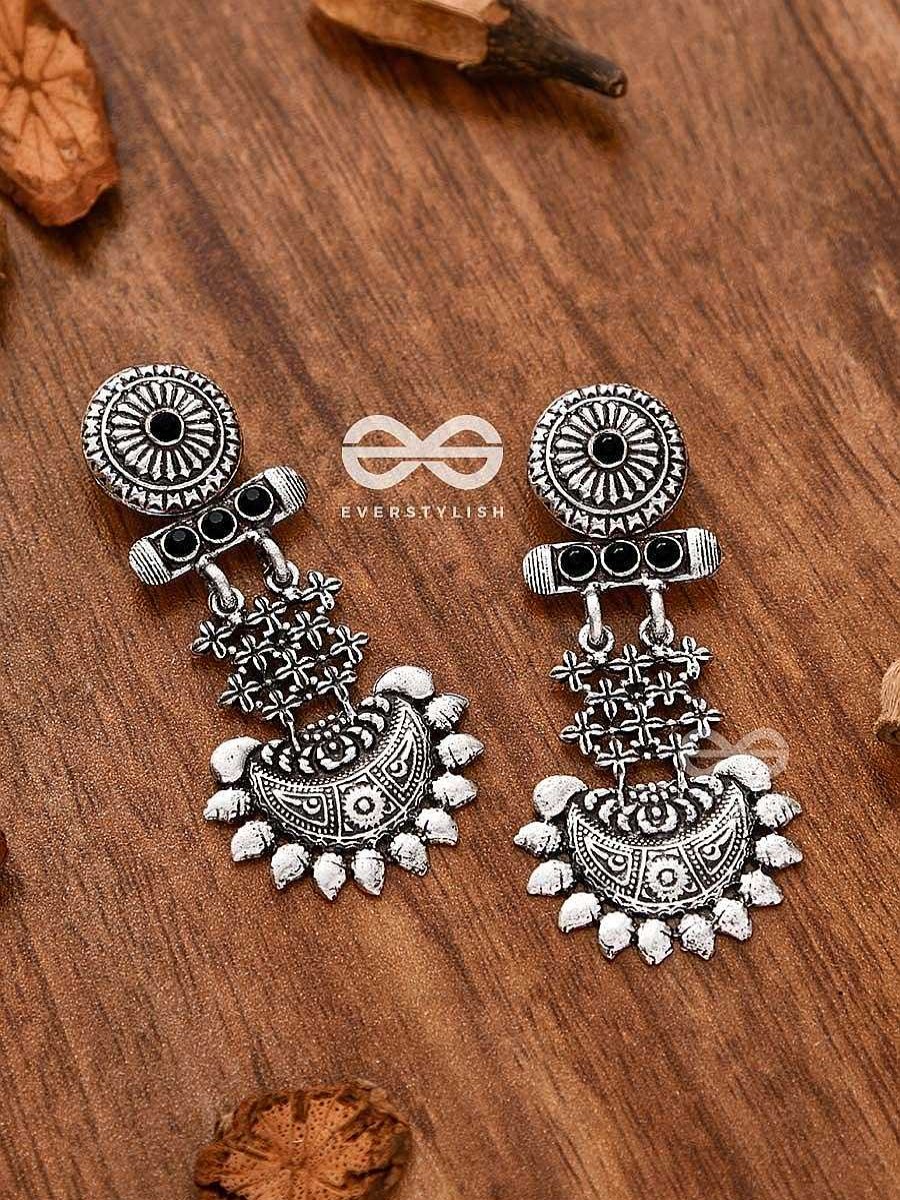 Earrings Everstylish | A Bohemian Statement (Onyx Black) - Embellished Oxidised Earrings