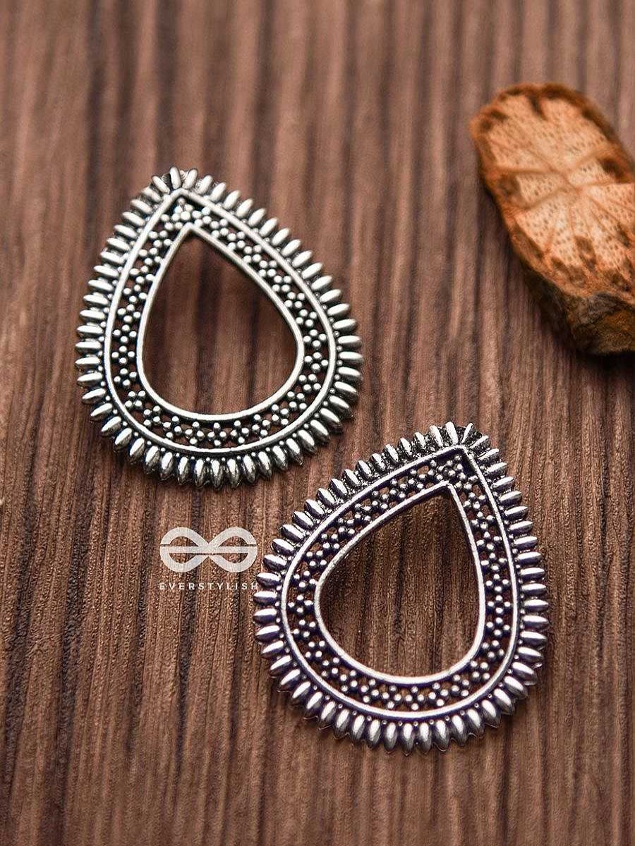 Earrings Everstylish | The Little Bohemian Drops - Oxidised Boho Earrings